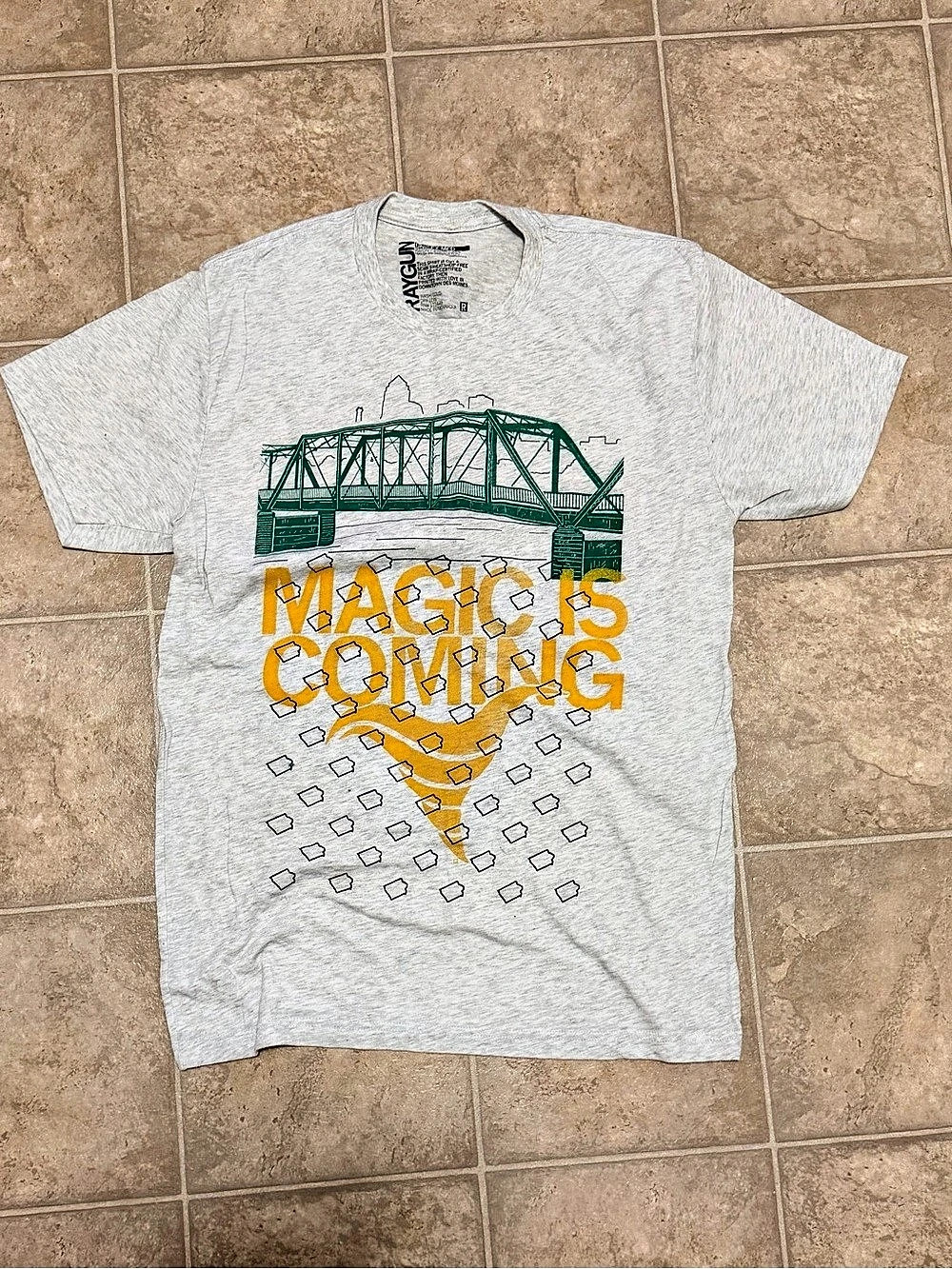 Raygun tester Tee Size Medium